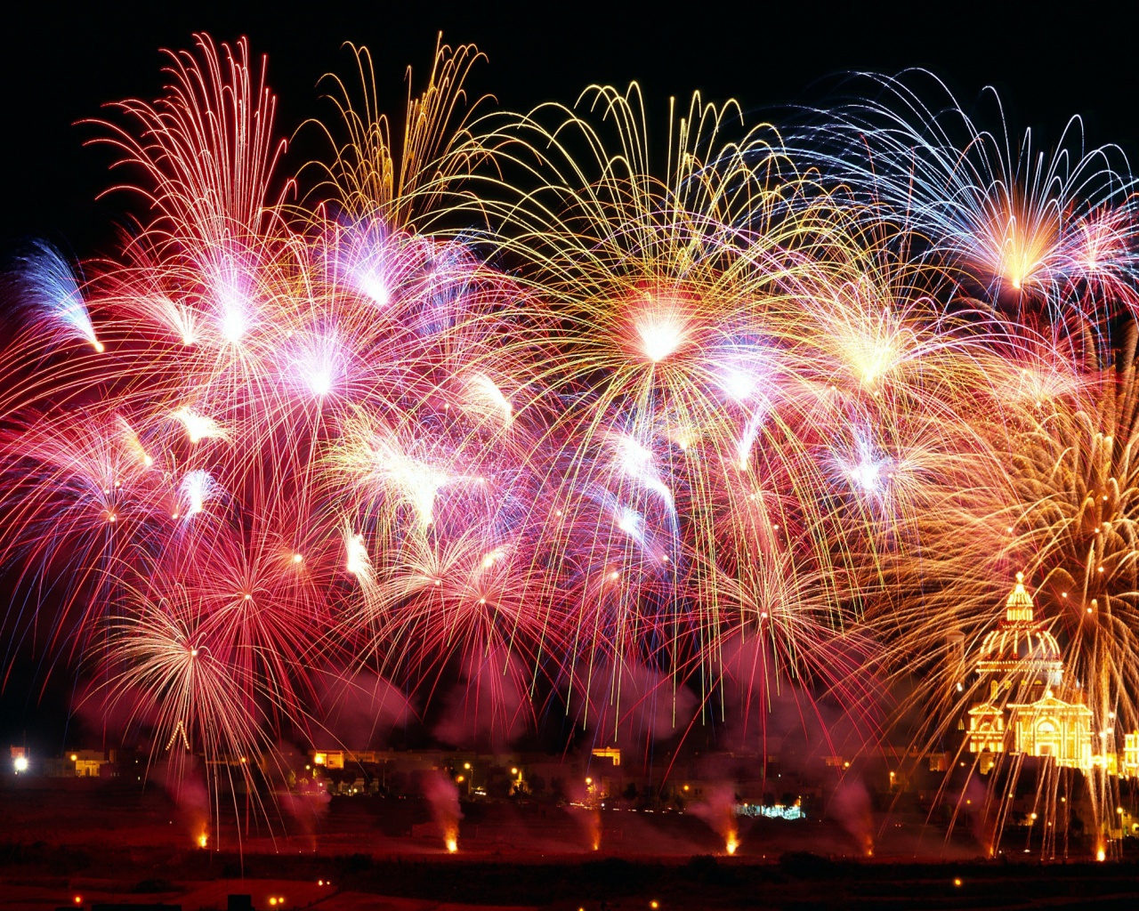 Das New Years Fireworks Wallpaper 1280x1024