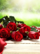 Das Red Roses for Valentines Day Wallpaper 132x176