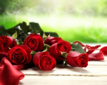 Das Red Roses for Valentines Day Wallpaper 220x176