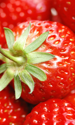 Strawberries wallpaper 240x400