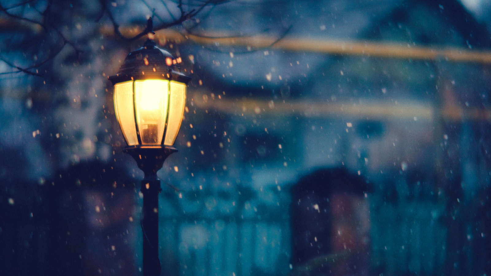 Winter Street Lantern wallpaper 1600x900