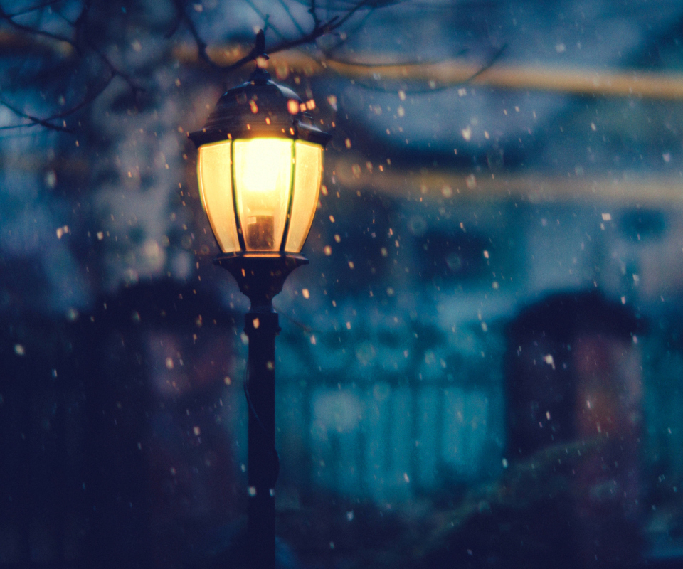 Winter Street Lantern wallpaper 960x800