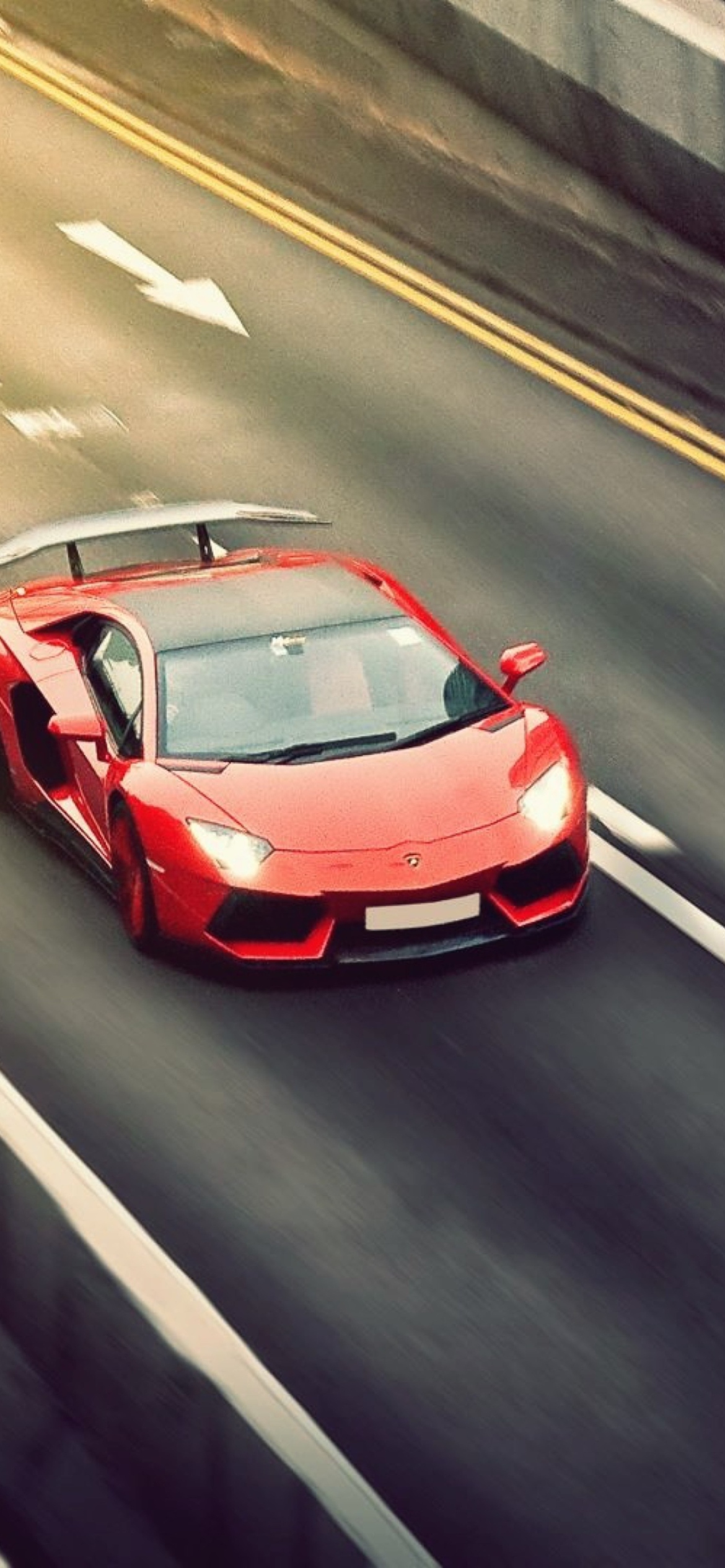 Red Lamborghini Aventador screenshot #1 1170x2532