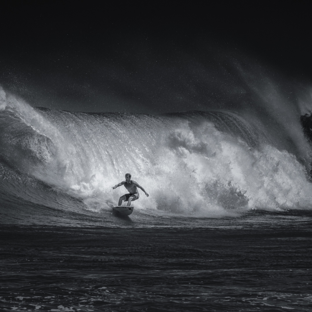 Big Wave Surfing wallpaper 1024x1024