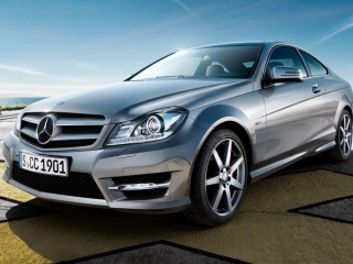 Mercedes E-Class screenshot #1 320x240