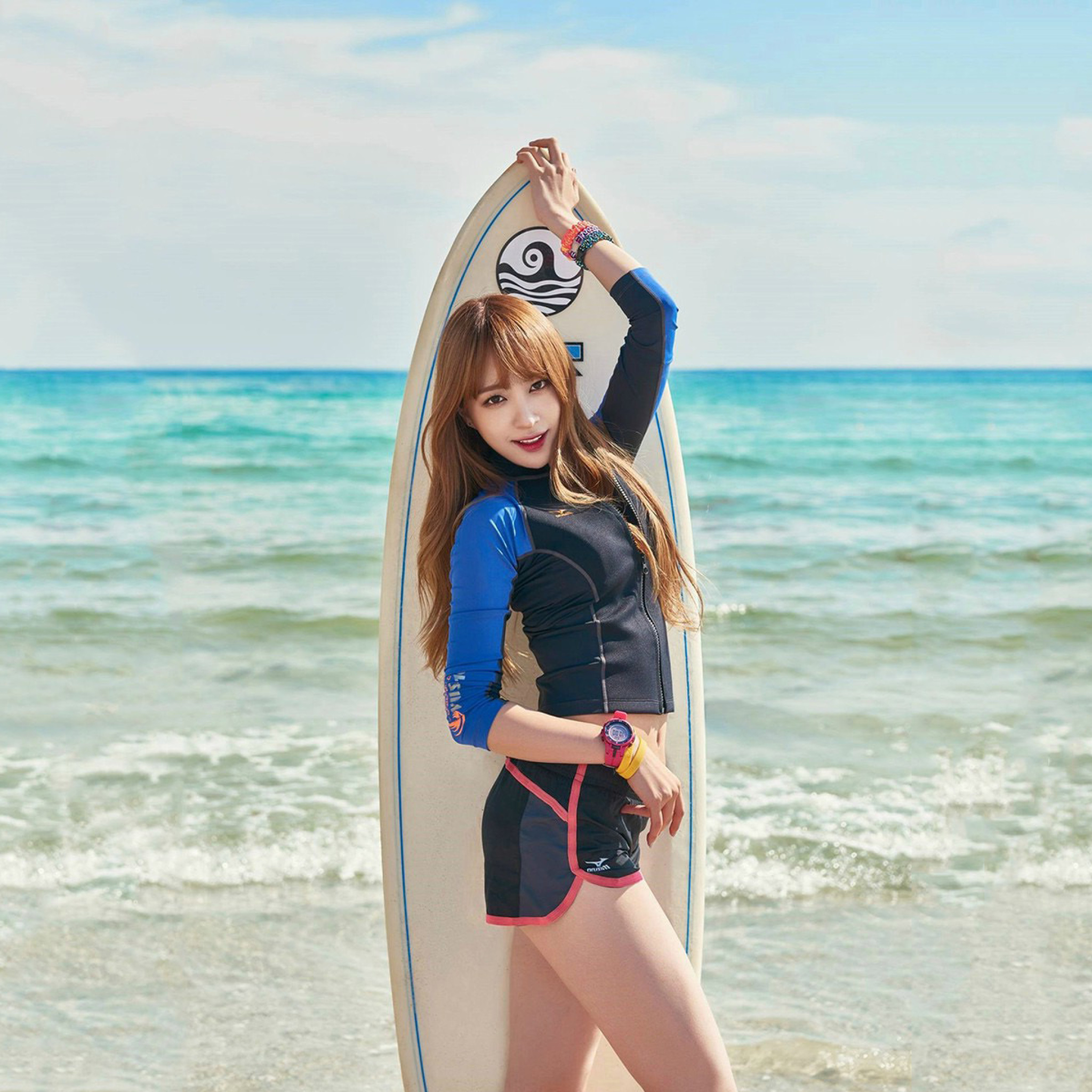 Korean Surfer Girl screenshot #1 2048x2048