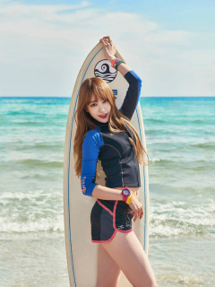 Fondo de pantalla Korean Surfer Girl 240x320