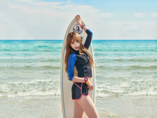 Korean Surfer Girl wallpaper 320x240