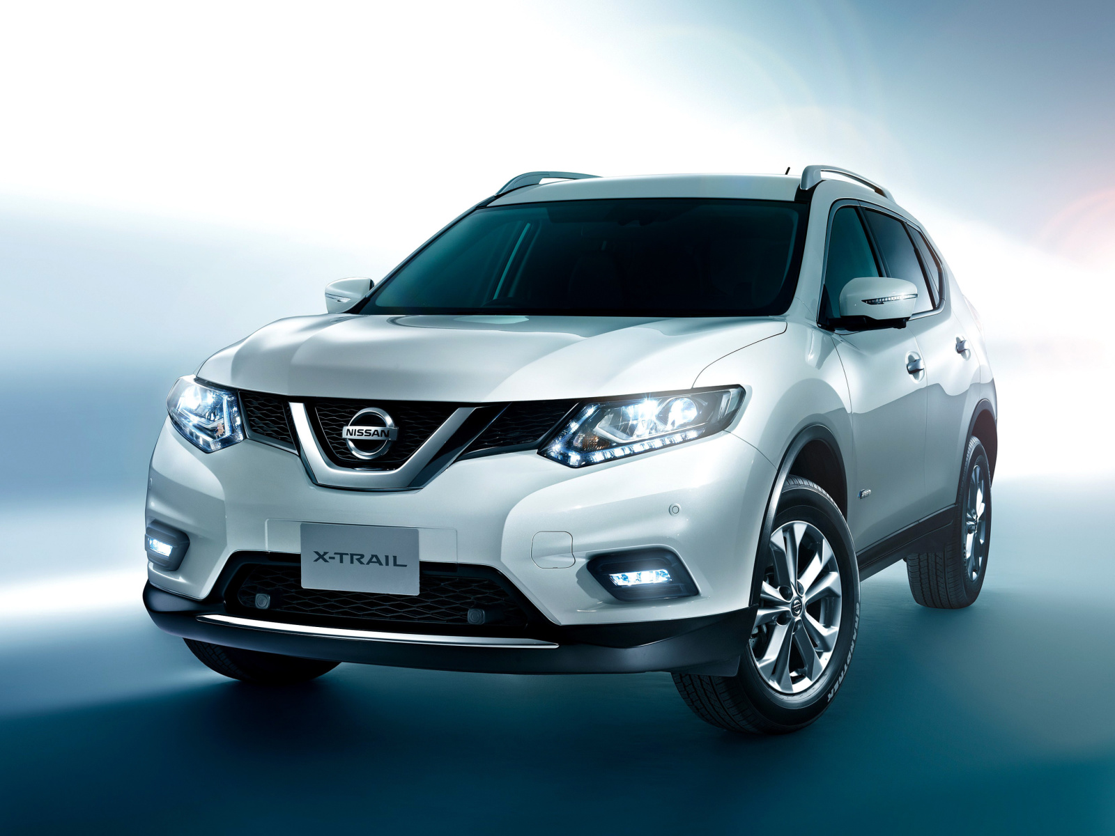 Nissan X -TRAIL T32 2015 wallpaper 1600x1200