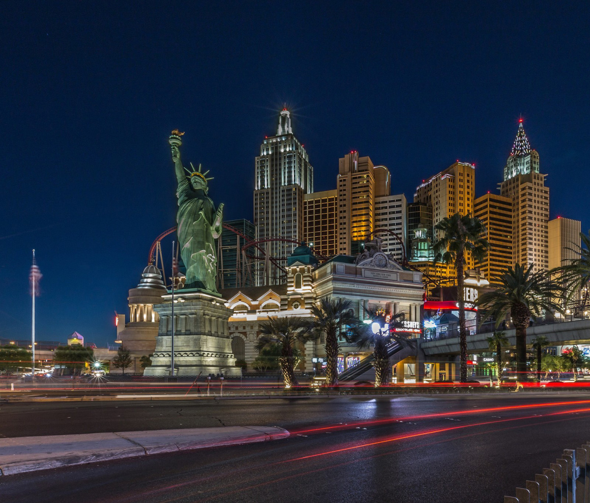 Fondo de pantalla Las Vegas Luxury Hotel 1200x1024