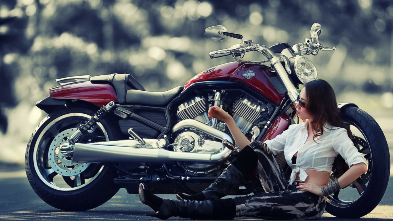 Обои Girl And Her Motorcycle 1366x768