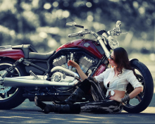 Das Girl And Her Motorcycle Wallpaper 220x176