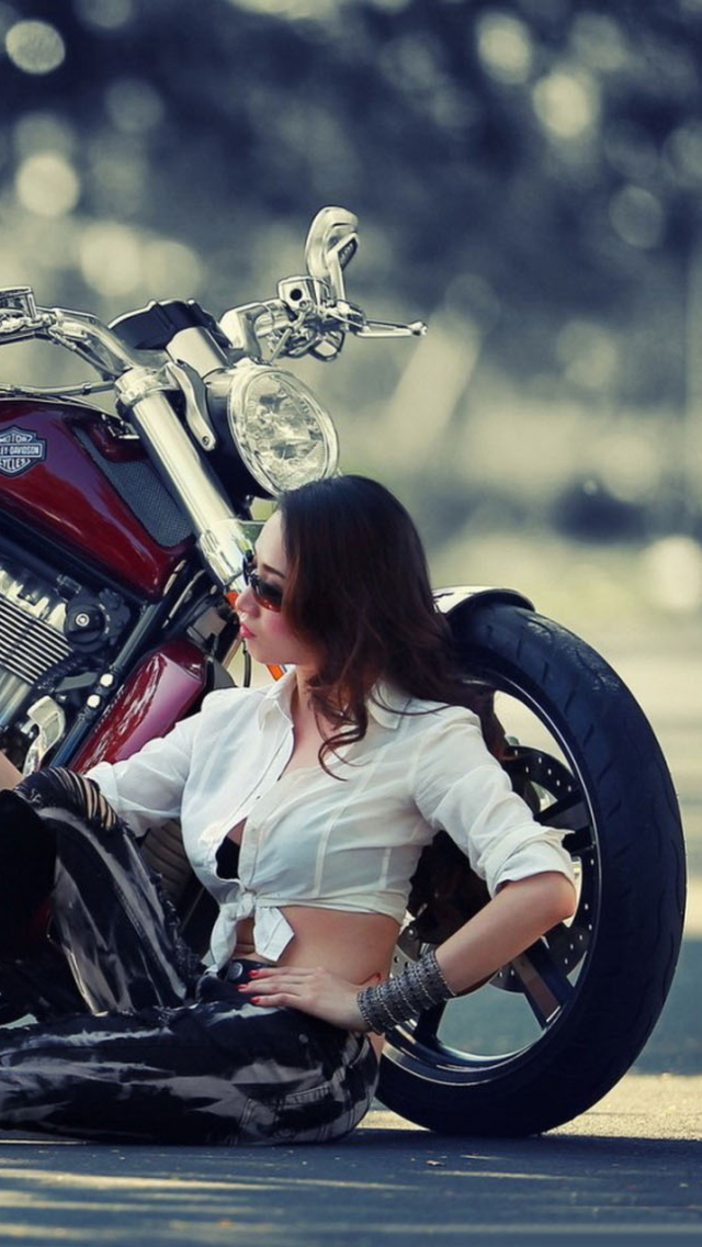 Das Girl And Her Motorcycle Wallpaper 640x1136