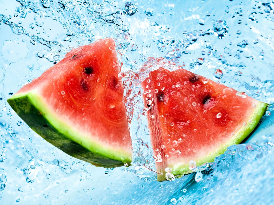 Sfondi Watermelon In Water 1152x864
