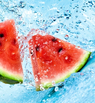 Kostenloses Watermelon In Water Wallpaper für 1024x1024