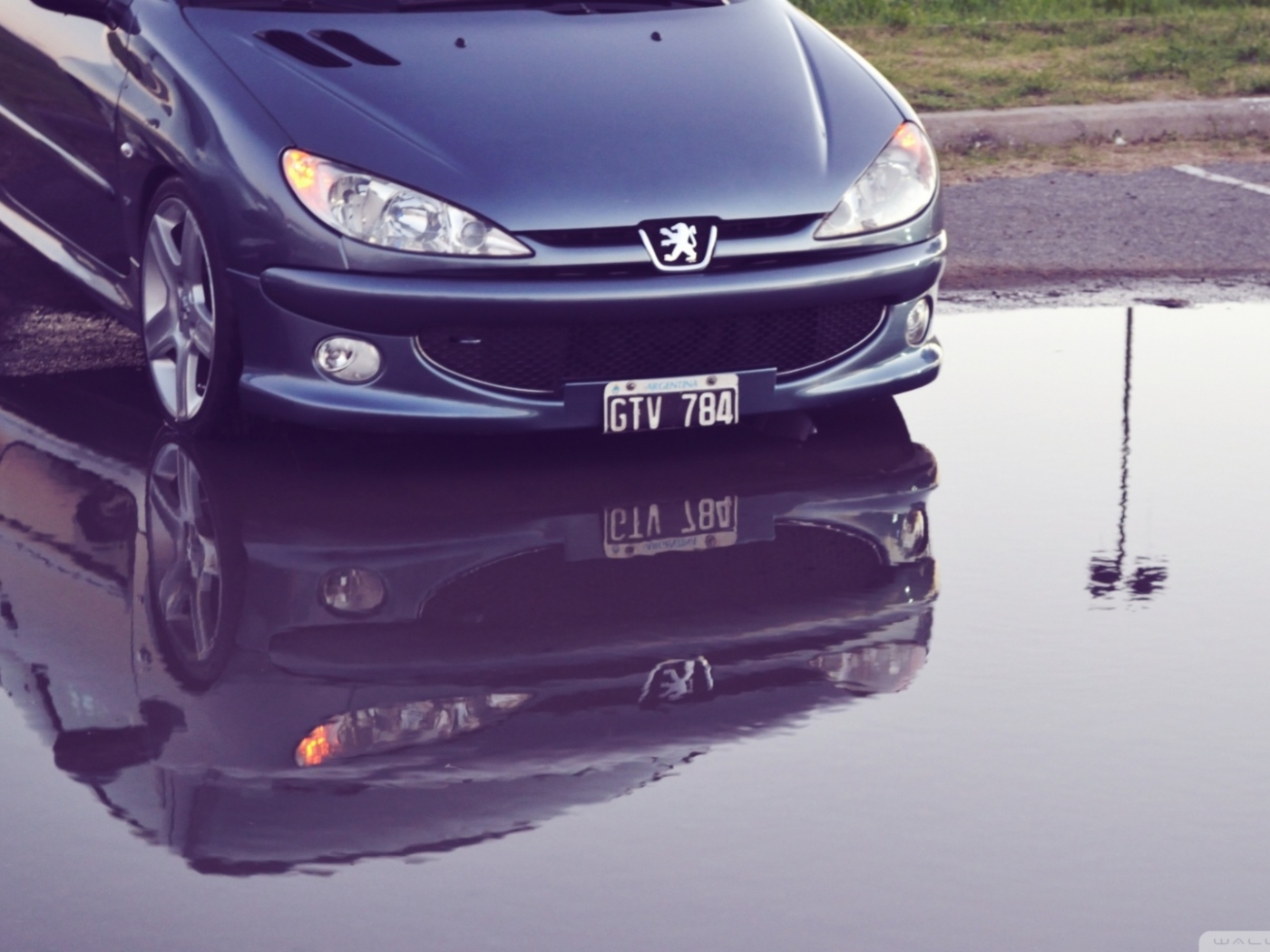 Das Peugeot Reflection Wallpaper 1400x1050