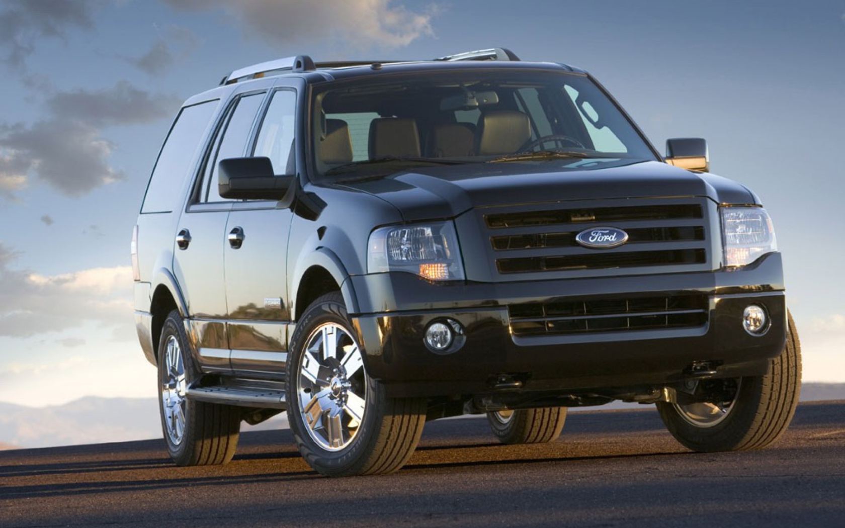 Screenshot №1 pro téma Ford Expedition 1680x1050