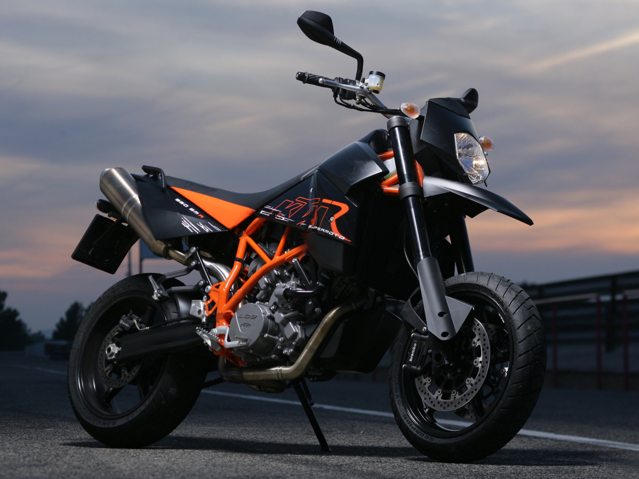 Fondo de pantalla KTM 950 SM Supermoto 1280x960