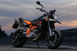 Free KTM 950 SM Supermoto Picture for Android, iPhone and iPad