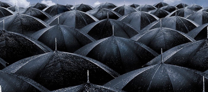 Fondo de pantalla Black Umbrellas 720x320