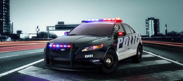 Screenshot №1 pro téma Ford Police Car 720x320