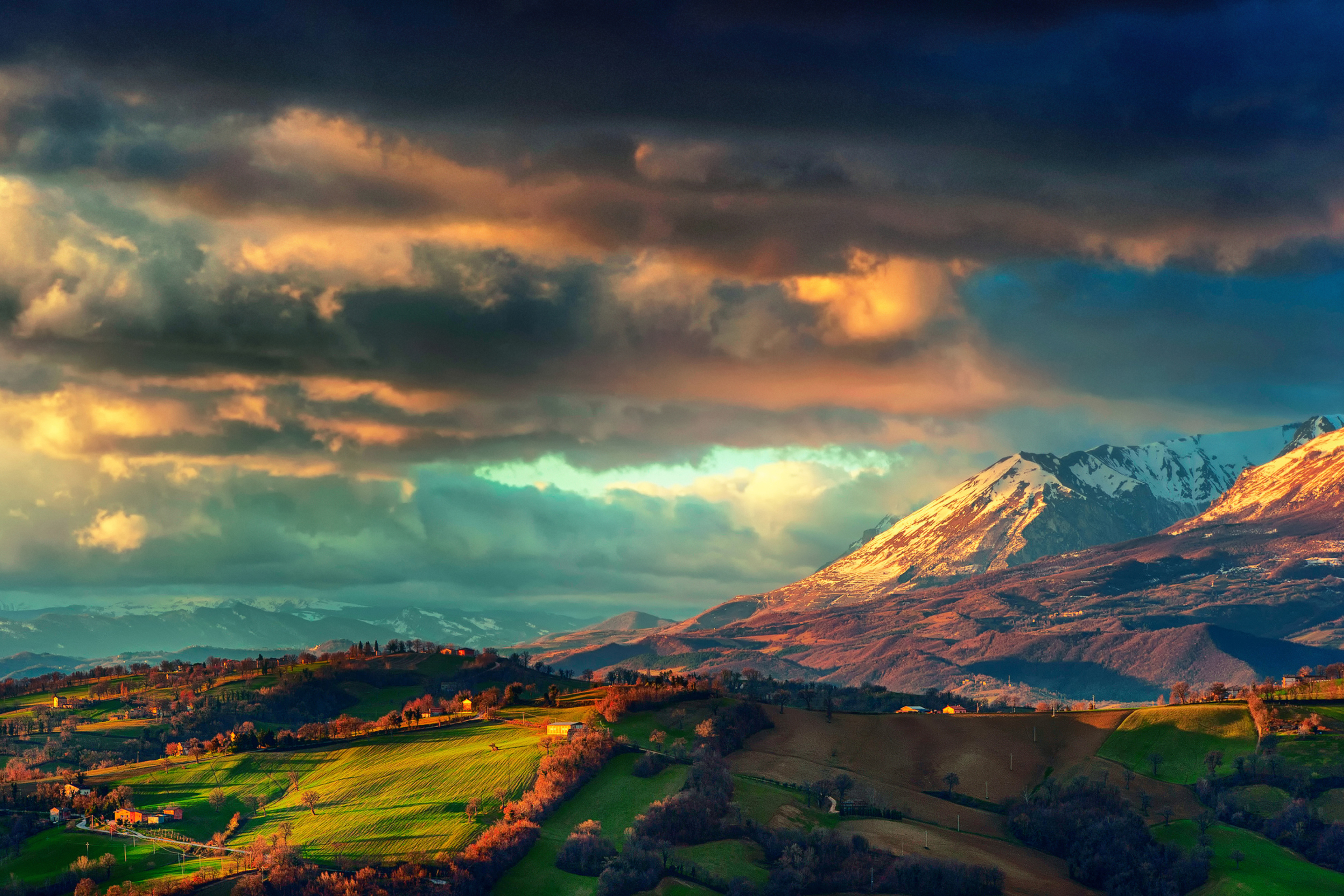 Italy, The Apennines wallpaper 2880x1920