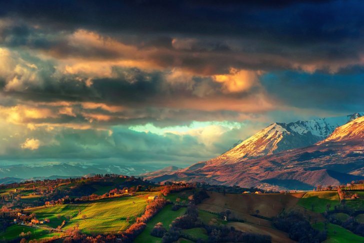 Italy, The Apennines wallpaper