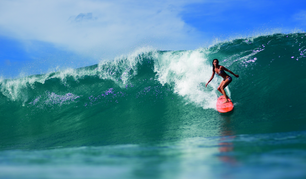 Big Waves Surfing wallpaper 1024x600