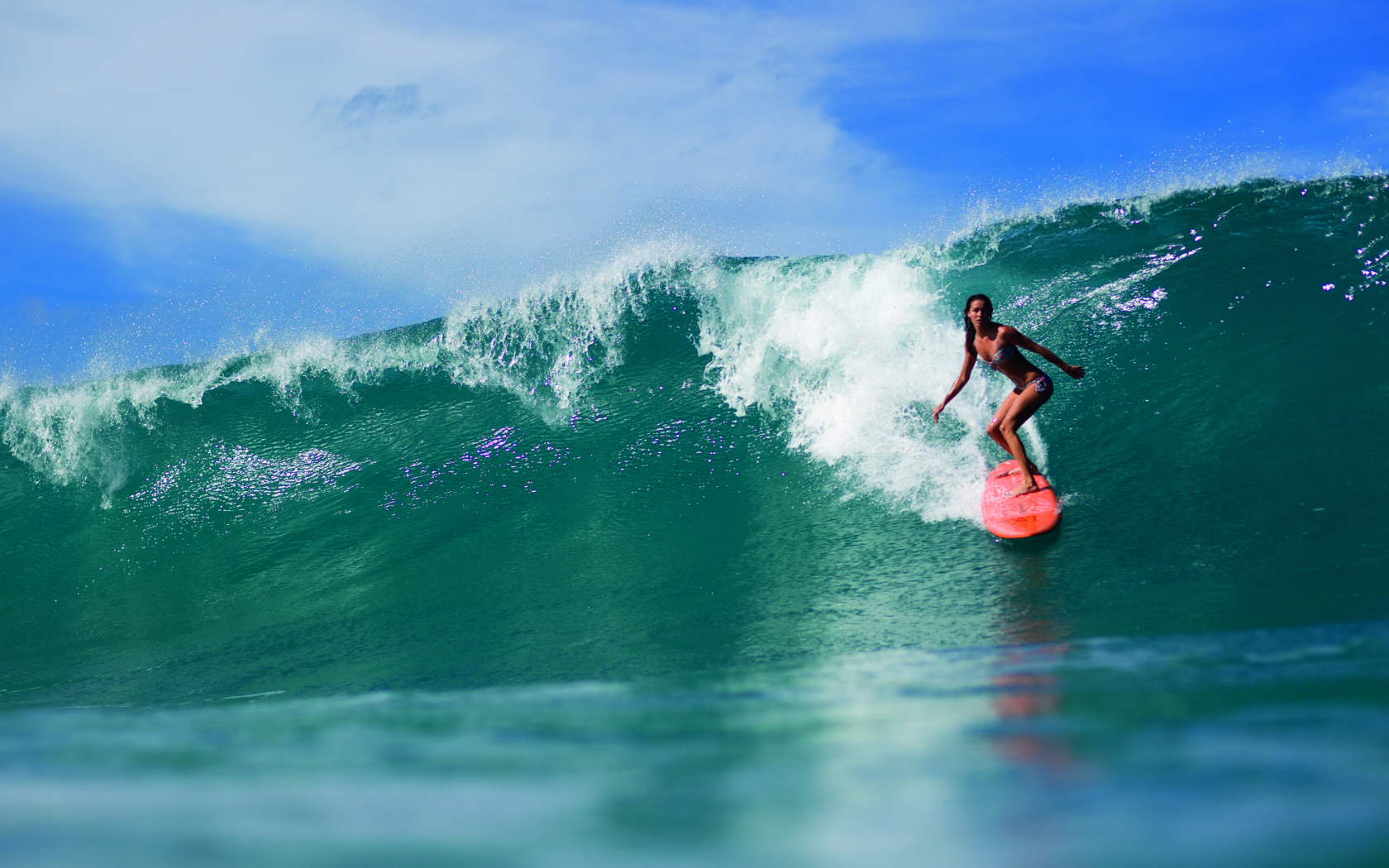 Fondo de pantalla Big Waves Surfing 1680x1050