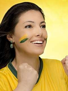 Das Brazil FIFA Football Cheerleader Wallpaper 240x320