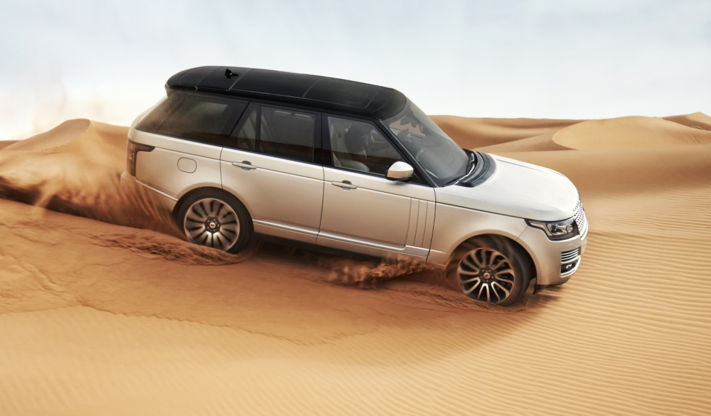 Das Range Rover In Desert Wallpaper 1024x600