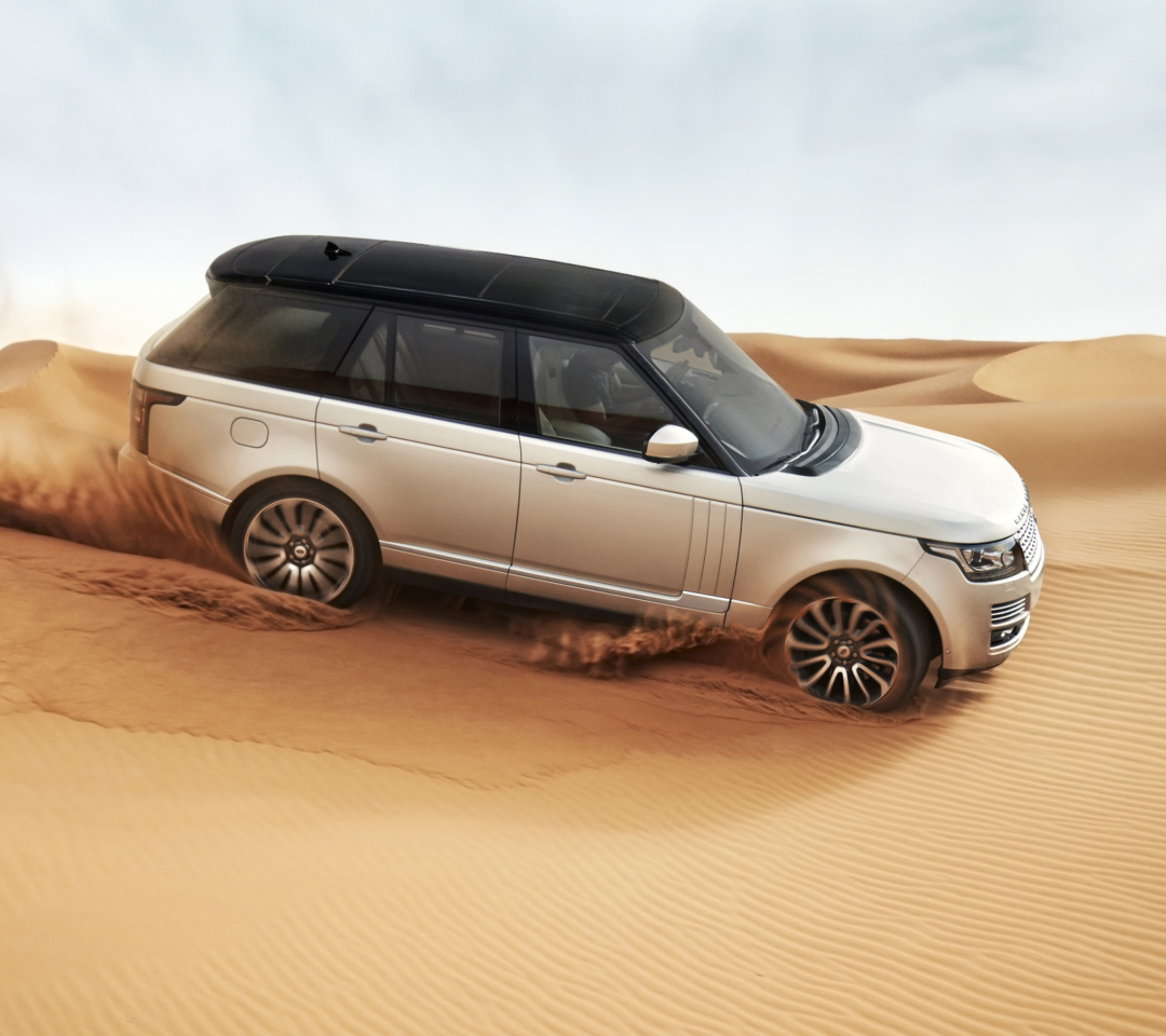 Range Rover In Desert wallpaper 1080x960