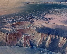 Fondo de pantalla Mars Crater 220x176