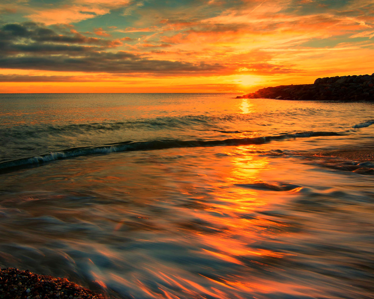 Fondo de pantalla Italy Sunset on Tyrrhenian Sea 1280x1024