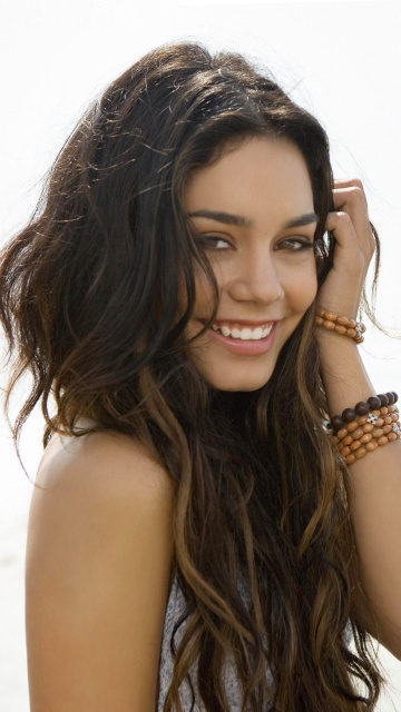 Vanessa Hudgens screenshot #1 360x640