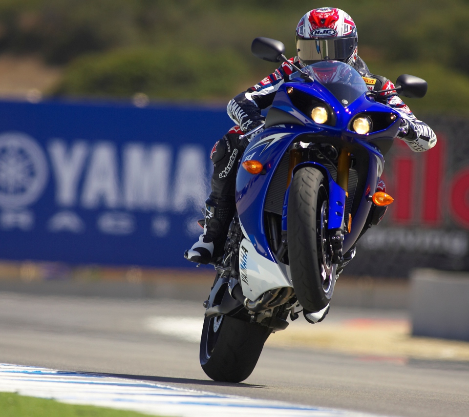 Das Yamaha Yzf R1 Wallpaper 960x854