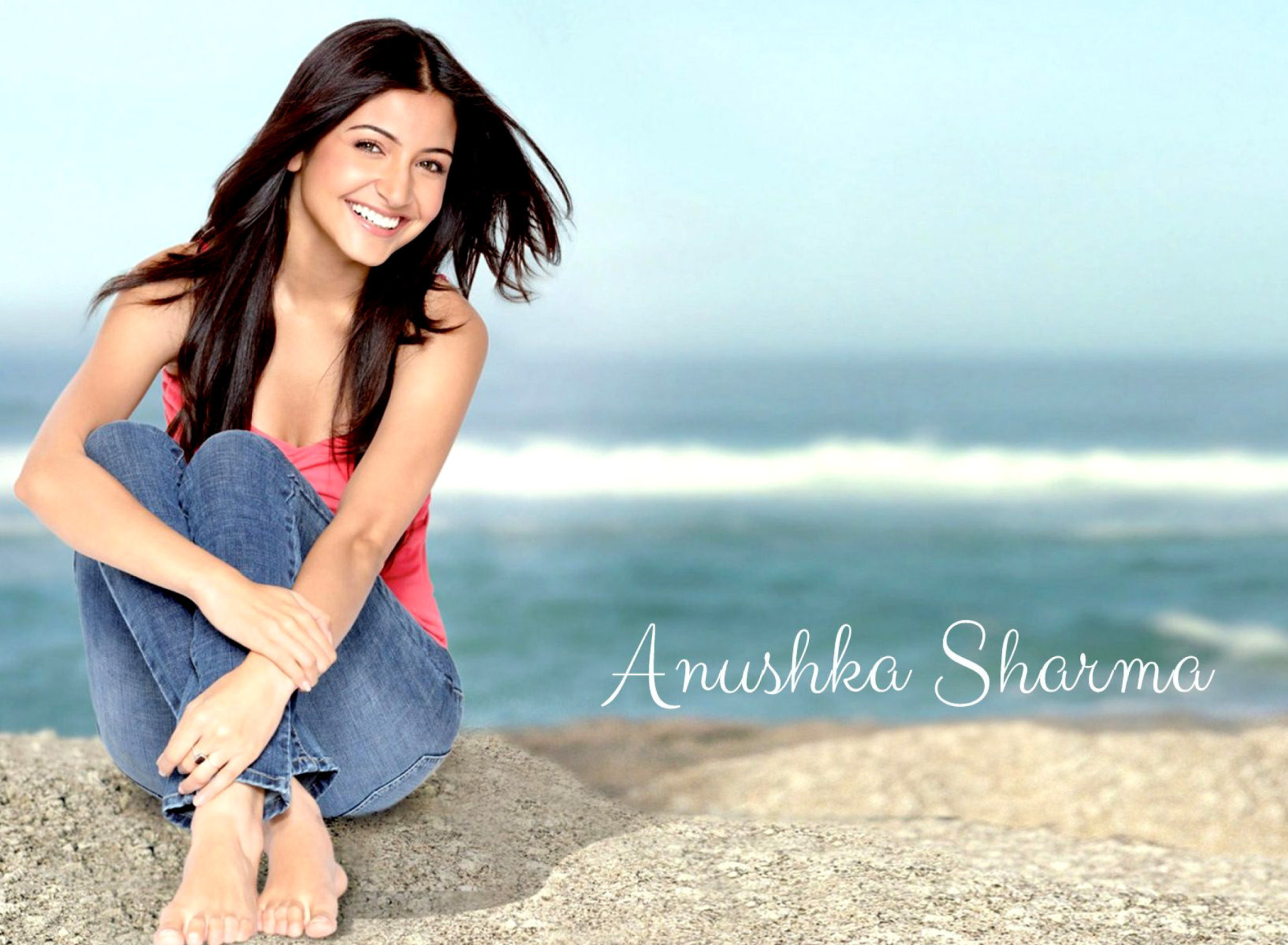 Anushka Sharma 2014 HD wallpaper 1920x1408