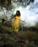 Girl In Yellow Dress screenshot #1 128x160