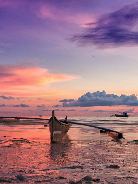 Обои Pink Sunset And Boat At Beach In Philippines 480x640