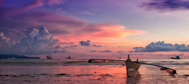 Screenshot №1 pro téma Pink Sunset And Boat At Beach In Philippines 720x320