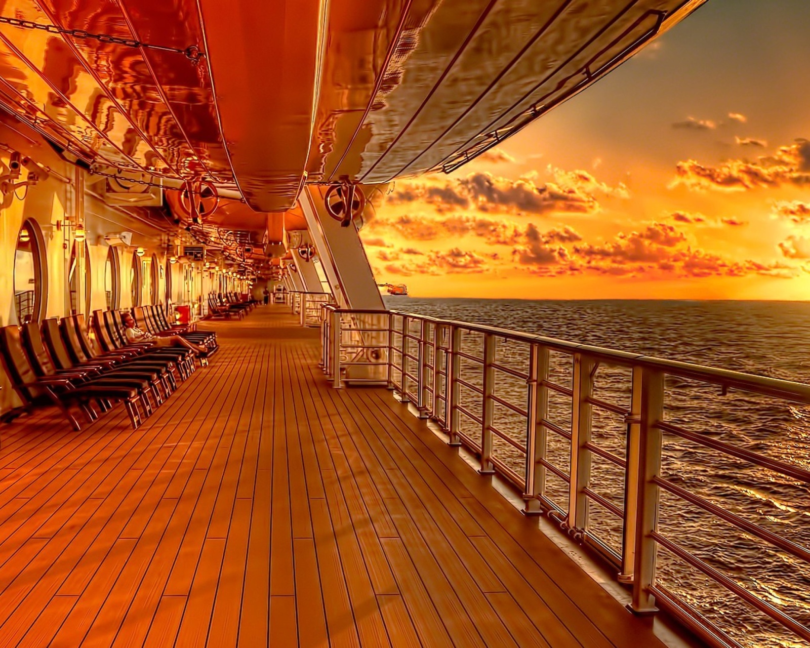 Sunset on posh cruise ship wallpaper 1600x1280
