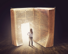 Das Bible Is A Door To Lightness Wallpaper 220x176
