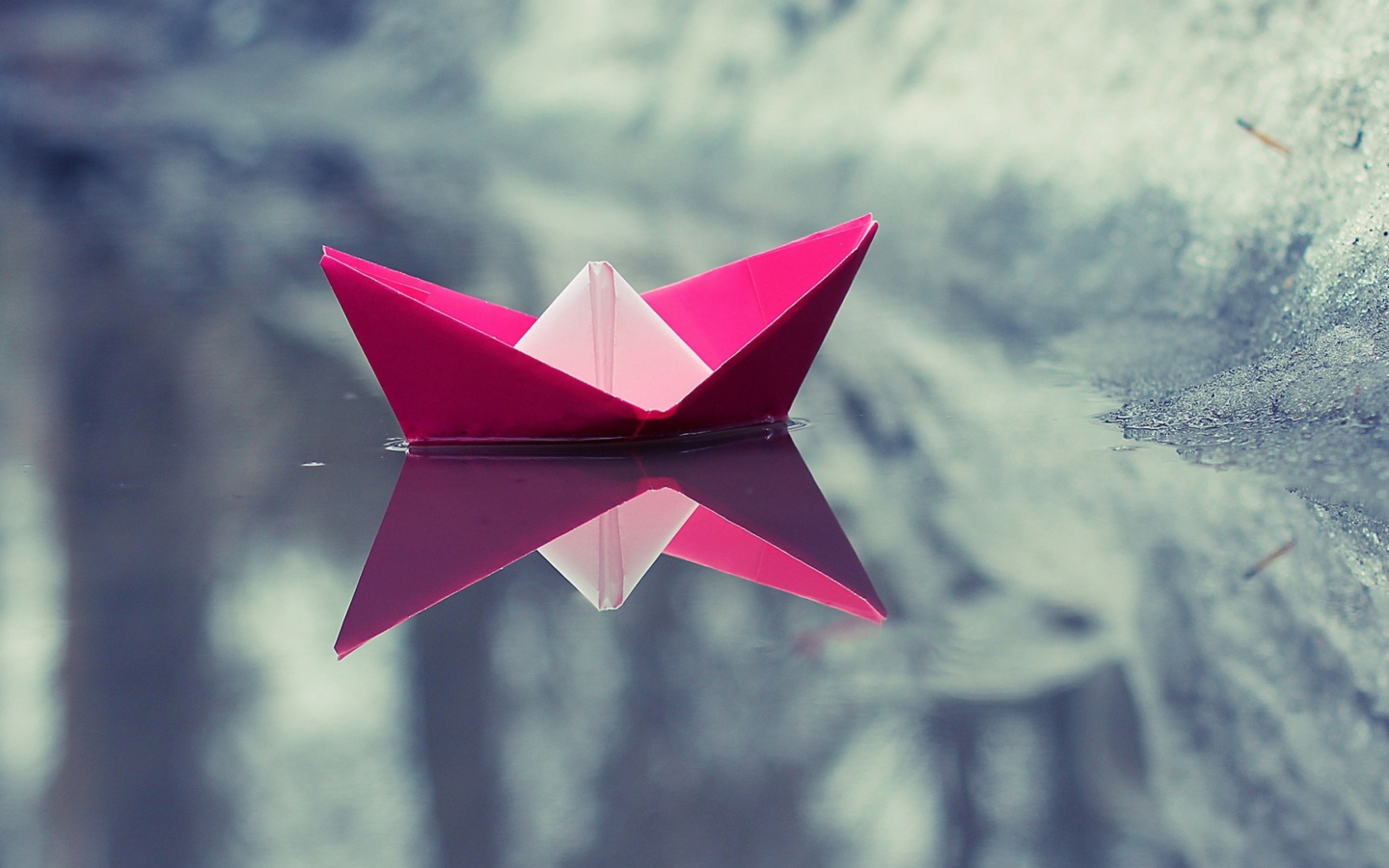 Pink Paper Boat screenshot #1 1440x900