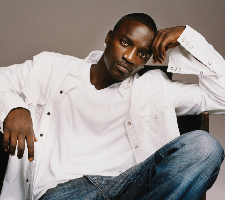 Akon screenshot #1 960x854