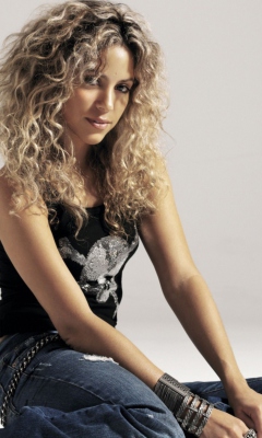 Shakira screenshot #1 240x400