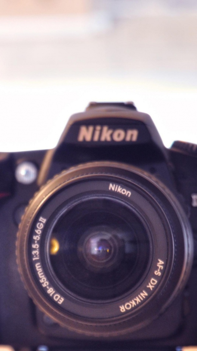Fondo de pantalla Nikon Camera 640x1136