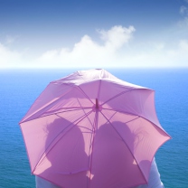 Sfondi Romance Behind Pink Umbrella 208x208