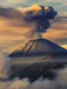 Sfondi Volcano In Indonesia 132x176