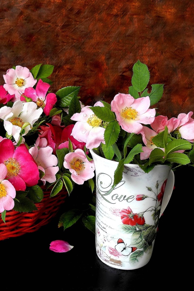 Sweetheart flowers wallpaper 640x960