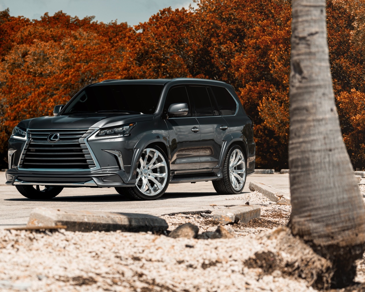 Das Lexus LX570 Wallpaper 1280x1024